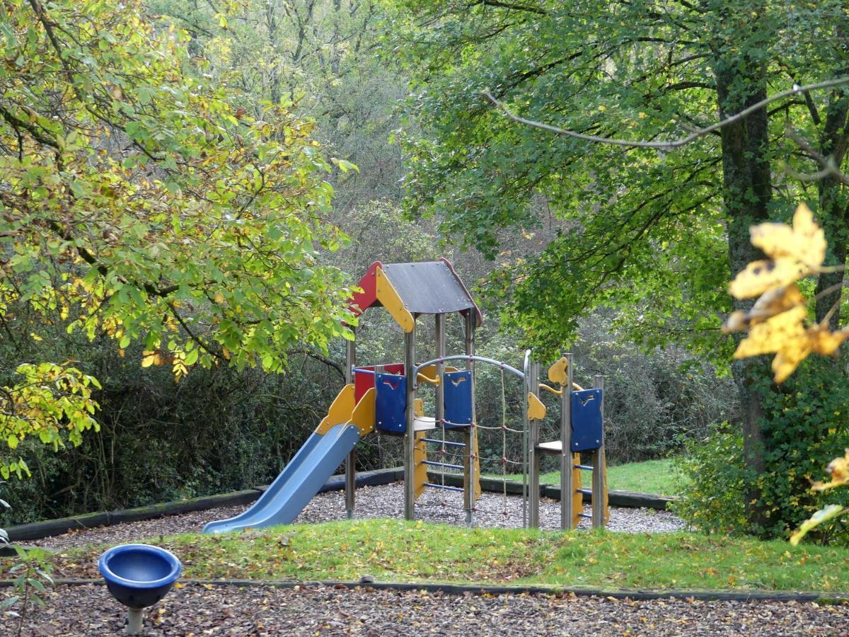 Au Repaire Des Ecureuils Villa Waulsort Luaran gambar